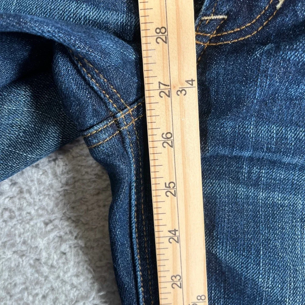 American Eagle Women's Vintage High Rise Button‎ Fly Jeans Size 6 Regular